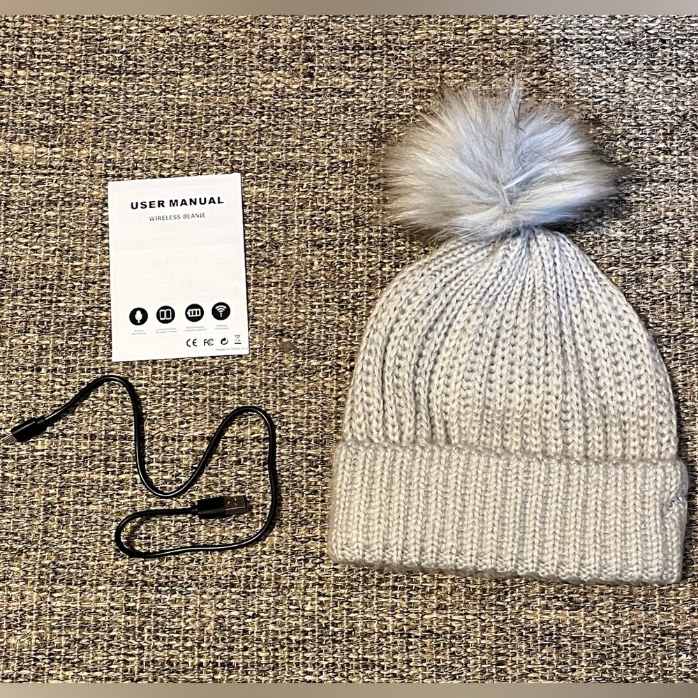 NEW Wireless Beanie
